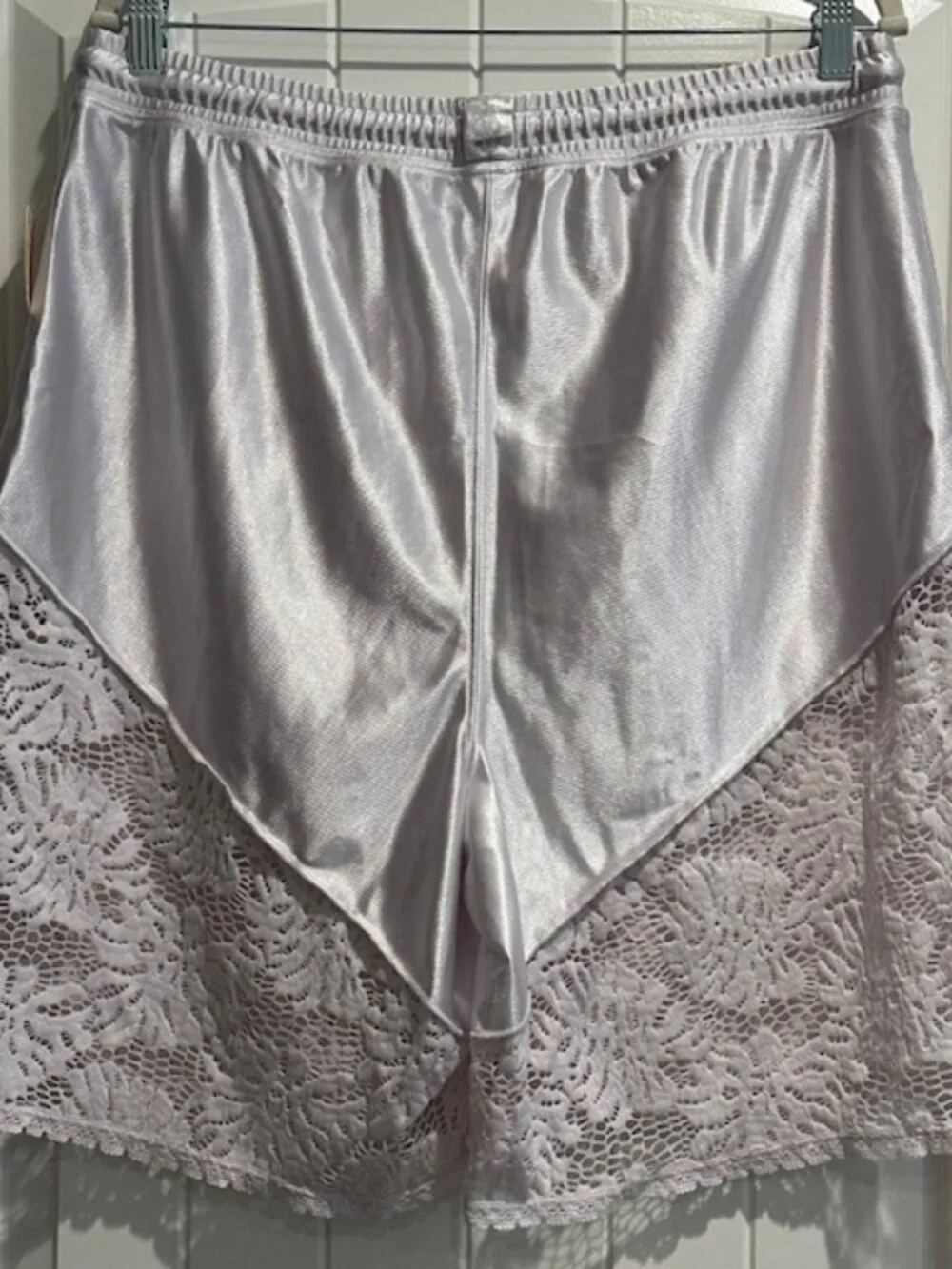 NWT Free People Movement Roster Shorts Rose size- LARGE - Picture 6 of 6